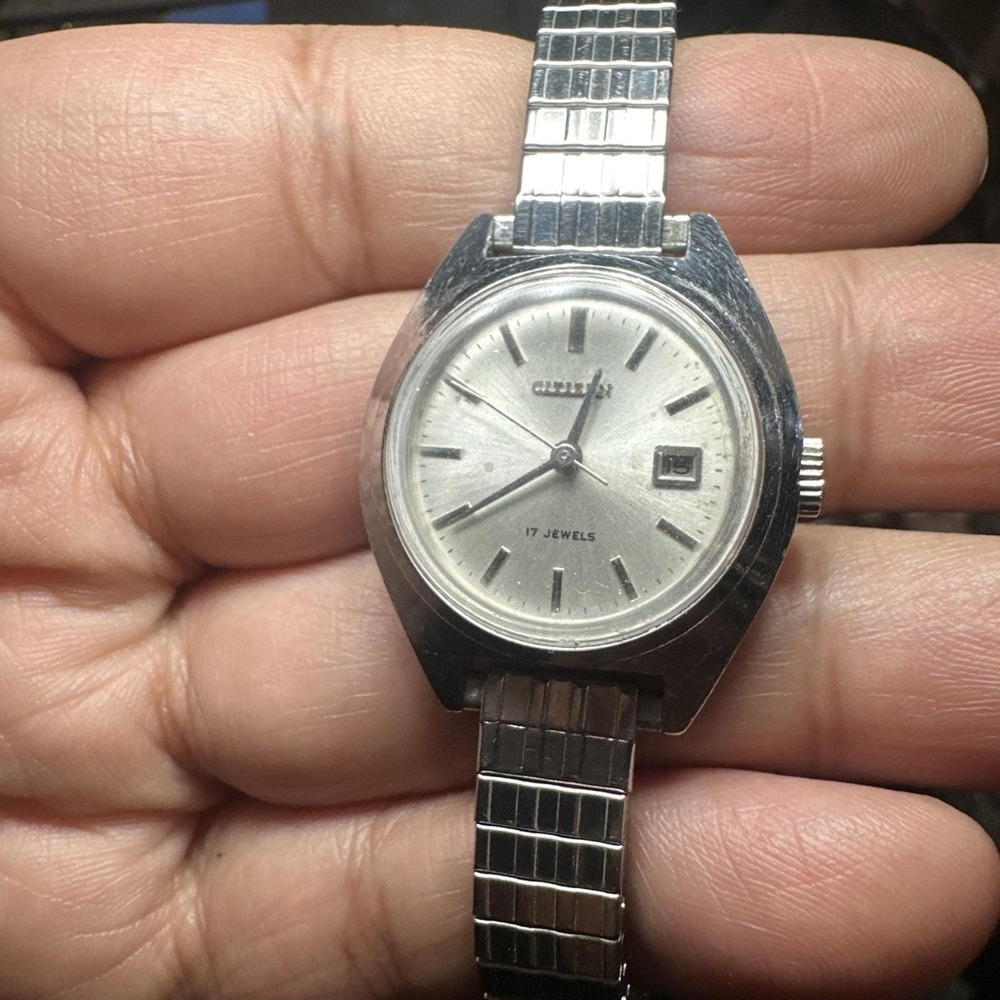 Works Vintage Citizen Manual Wind 17 Jewels Date Ladies Watch 54-6038 Japan 27mm